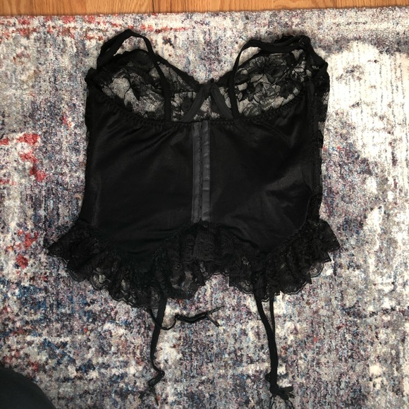 Vintage lace corset - Picture 3 of 3